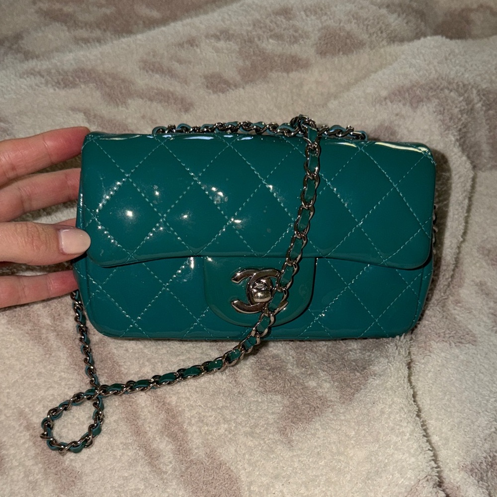 Chanel purse